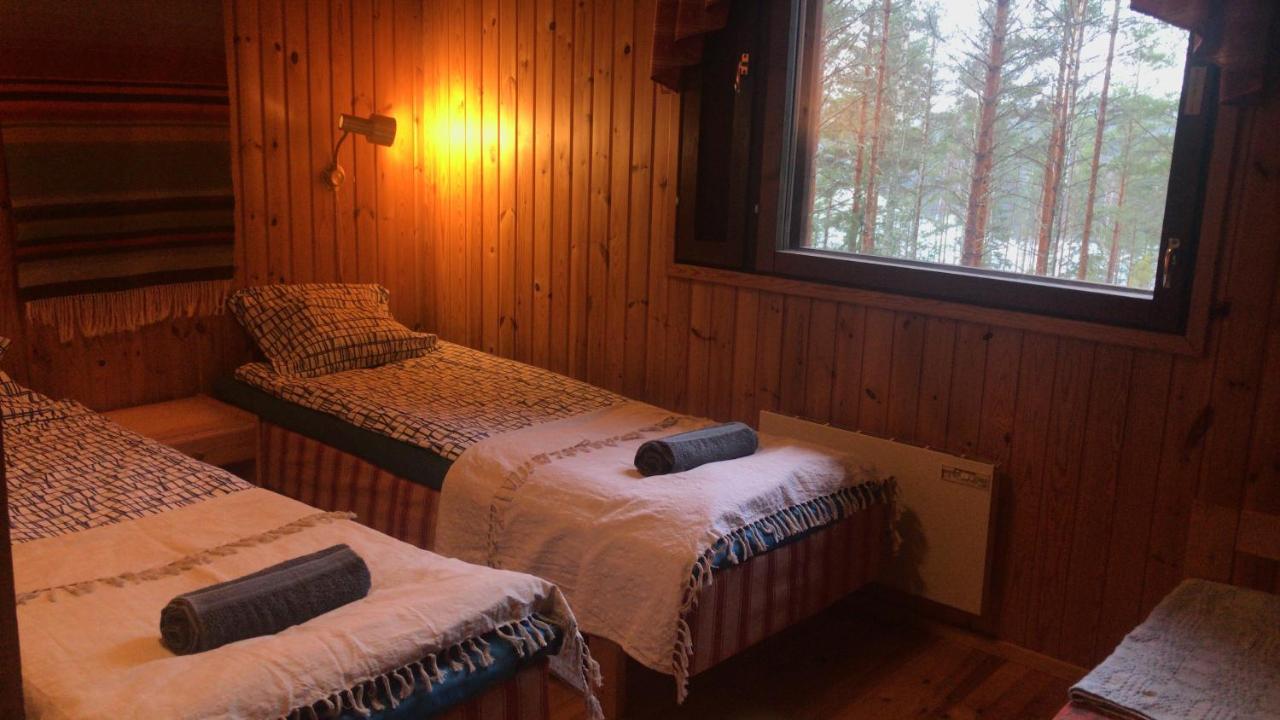 Kolmen hengen huone - Oma kylpyhuone